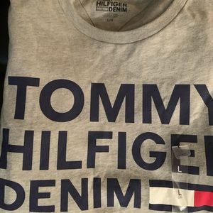 Men’s Tommy Hilfiger Grey Tee ( New without Tags)